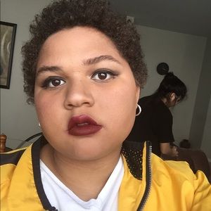 Meet your Posher, Abby